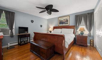 135 Liberty St 135, Clinton, CT 06413