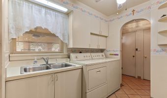 822 Croswell, Adrian, MI 49221