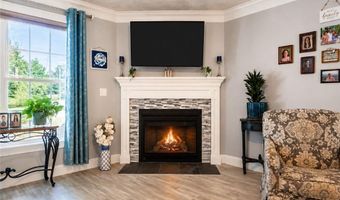 5 Rivers Edge Dr, Coventry, RI 02816