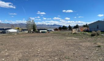 921 Custer St, Challis, ID 83226