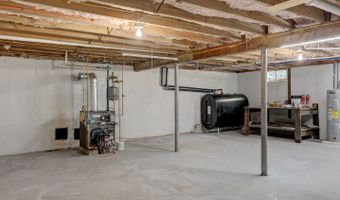 70 Doubleday Rd, Columbia, CT 06237