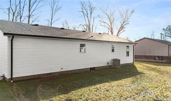 230 S 4th St, Austin, IN 47102