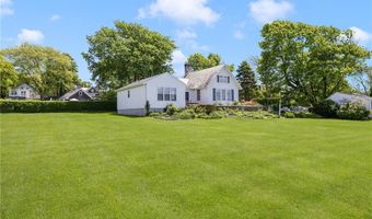 10 Casey Ct, Newport, RI 02840