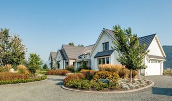 2713 S Forty Ln, Adel, IA 50003