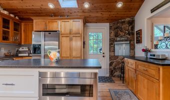 355 Granite St, Ashland, OR 97520