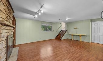 602 E Hackberry Dr, Arlington Heights, IL 60004