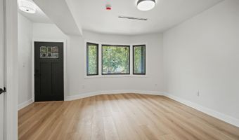 31 W 46TH St A, Bayonne, NJ 07002