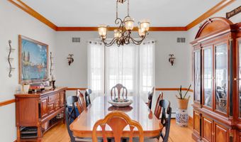 928 Seaman Ave, Beachwood, NJ 08722