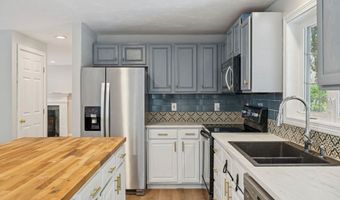 16 Captain Danforth Ln, Amherst, NH 03031