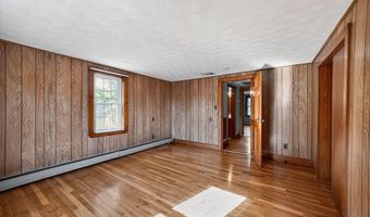 77 Whipple Rd, Billerica, MA 01821