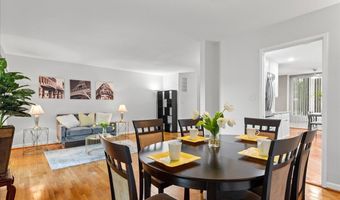 4932 SAUQUOIT Ln, Annandale, VA 22003