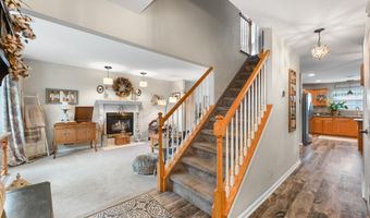 48 Poplar St, Beachwood, NJ 08722