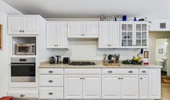 2700 Meadow Creek Way, Arcata, CA 95521