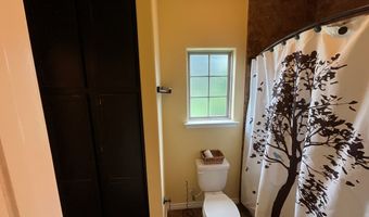 1622 Red Oak Ln, Andrews, TX 79714