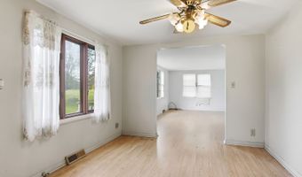 42177 N Lake Ave, Antioch, IL 60002