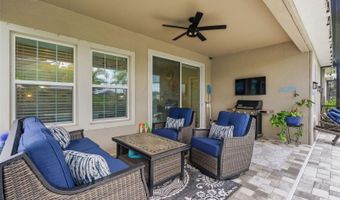 5565 SILVER SUN Dr, Apollo Beach, FL 33572