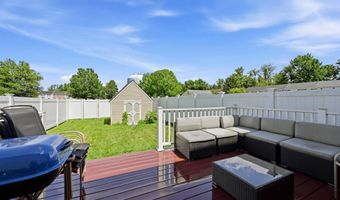 6 SHADOW Ln, Bear, DE 19701