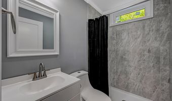 227 Valley View Dr, Albrightsville, PA 18210