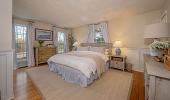 109 Old Post Rd, Clinton, CT 06413