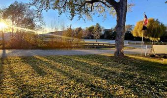 105 N Division St, Anamosa, IA 52205