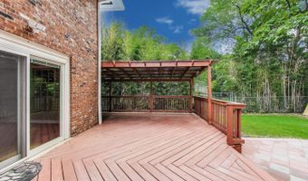 2403 SHERWOOD HALL Ln, Alexandria, VA 22306