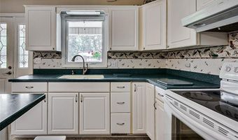 980 Redwood Dr, Asheboro, NC 27205