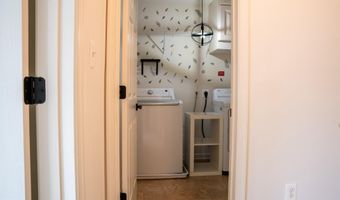 42243 CANARY GRASS Sq, Aldie, VA 20105