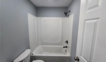 491 W Cross St, Austin, IN 47102