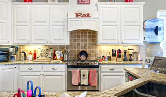 6 NW Olive Cir, Andrews, TX 79714