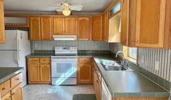 18 Heather Ln, Alfred, ME 04002