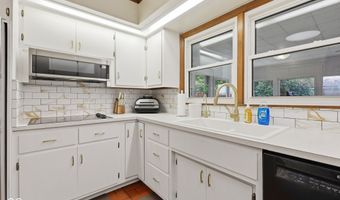 5 Windridge, Anderson, IN 46011