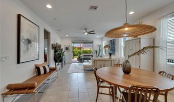 6104 COLMAR Pl, Apollo Beach, FL 33572