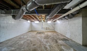 110 W Albert, Adrian, MI 49221