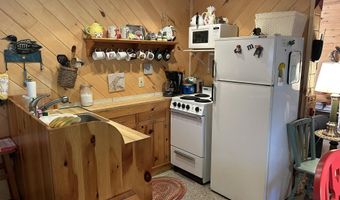 6313 Five Mile Point Rd, Allouez, MI 49805
