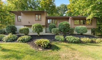 706 Circlewood Dr, Aurora, OH 44202