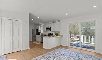 64 Burnside Ave, Narragansett, RI 02882