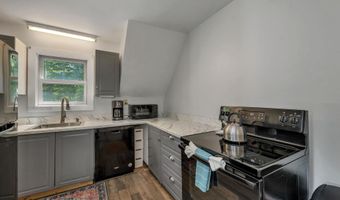 51 Grove St, Bartlett, NH 03812