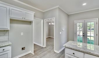 301 White Oak Dr, Brandon, MS 39047