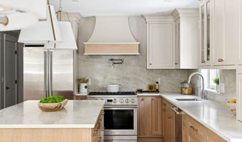 52 Jasper Ln, Arundel, ME 04046