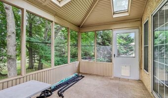 1044 GLENDEVON Dr, Ambler, PA 19002