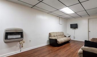 105 Lincoln Hts, Alum Creek, WV 25003