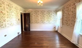950 Merriman Rd, Akron, OH 44303