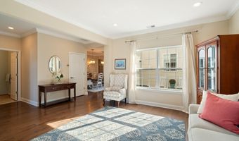 10 Chapel Hill Ct, Barnegat, NJ 08005