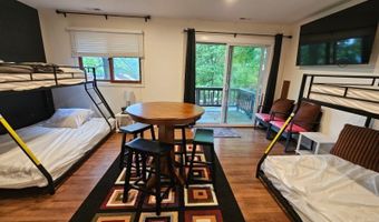 1 Davos Dr 1, Alloway, NJ 07462