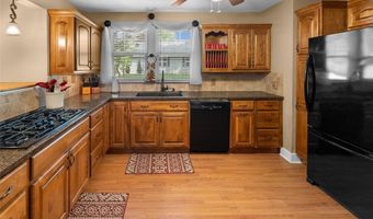 900 Danforth St, Alton, IL 62002