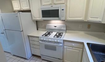 6924 FAIRFAX Dr #140, Arlington, VA 22213