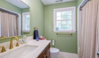 9 Taconic Dr, Amherst, NH 03031