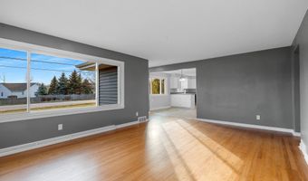 4710 W CAPITOL Dr, Appleton, WI 54913