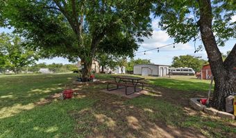 2038 Hill Top Cir, Weatherford, TX 76085