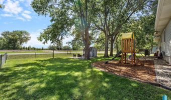 302 Front St, Aurora, SD 57002